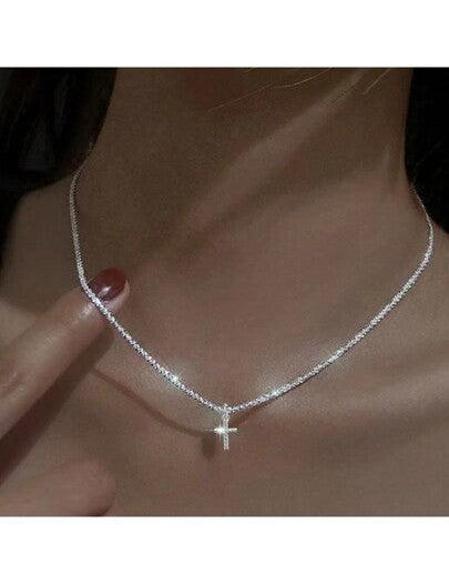 Colar Simples Brilhante Feminino