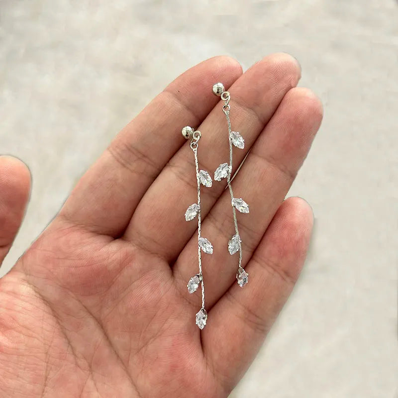 Brincos de Fio Longo Elegantes