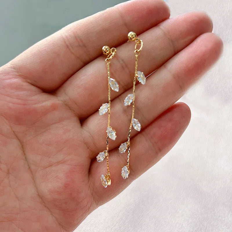 Brincos de Fio Longo Elegantes