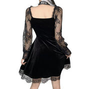 Mini Vestido de Renda 90s vintage punk feminino preto 