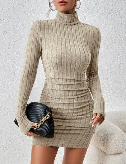Vestido Franzido de gola alta bege