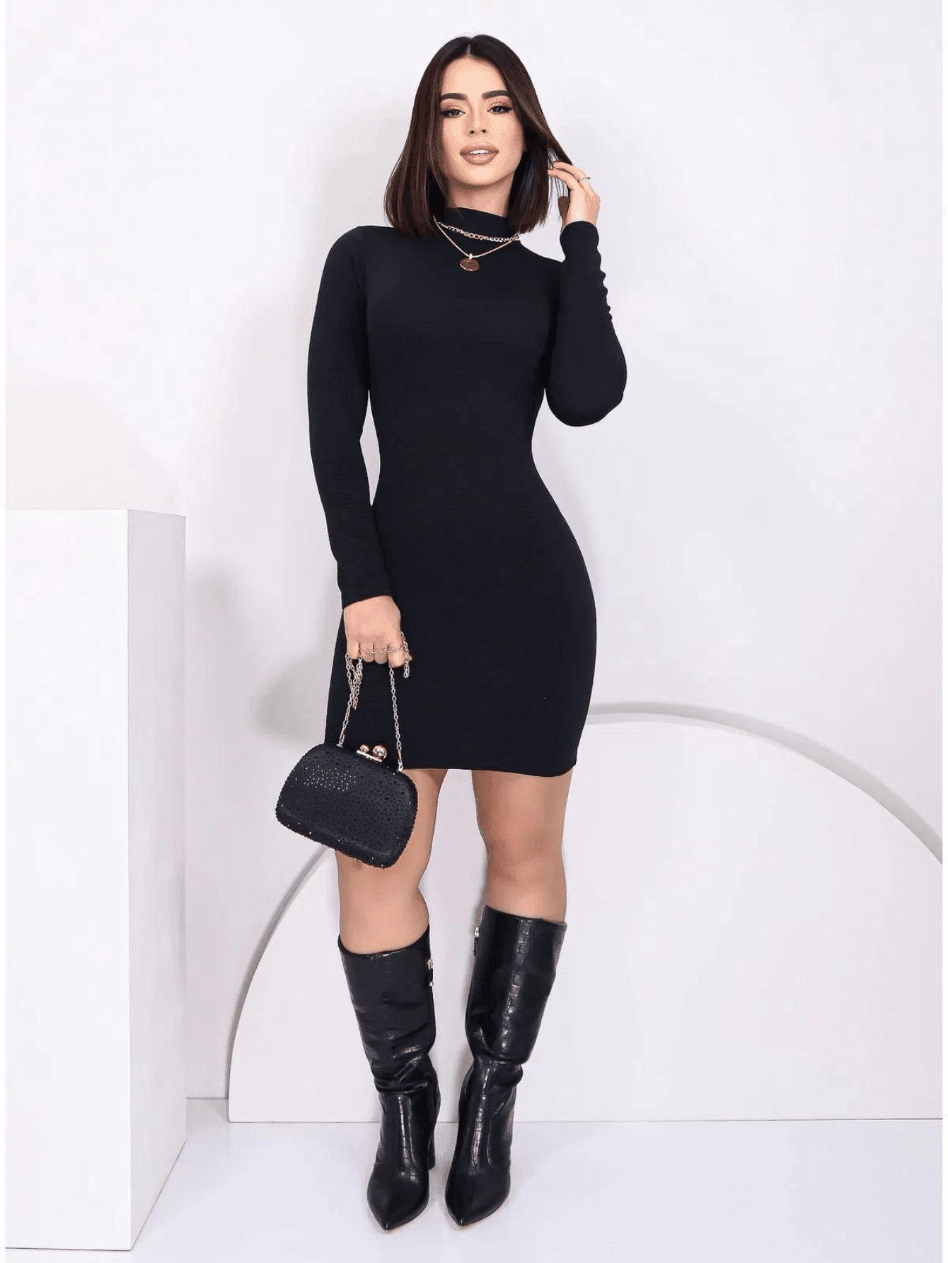 Vestido Tubinho Manga Longa Gola Alta