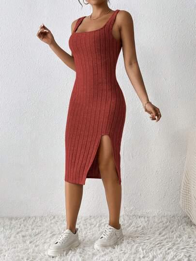 Vestido de Verão Com Fenda Na Coxa vermelho