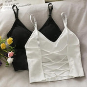 Top Sexy Feminino construído em sutiã branco